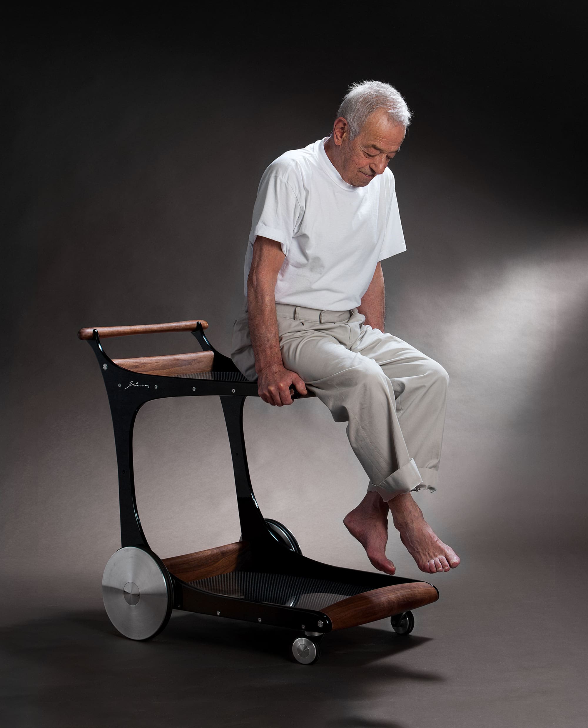 CARBON-BLACK-BAR-CART-2-new-min