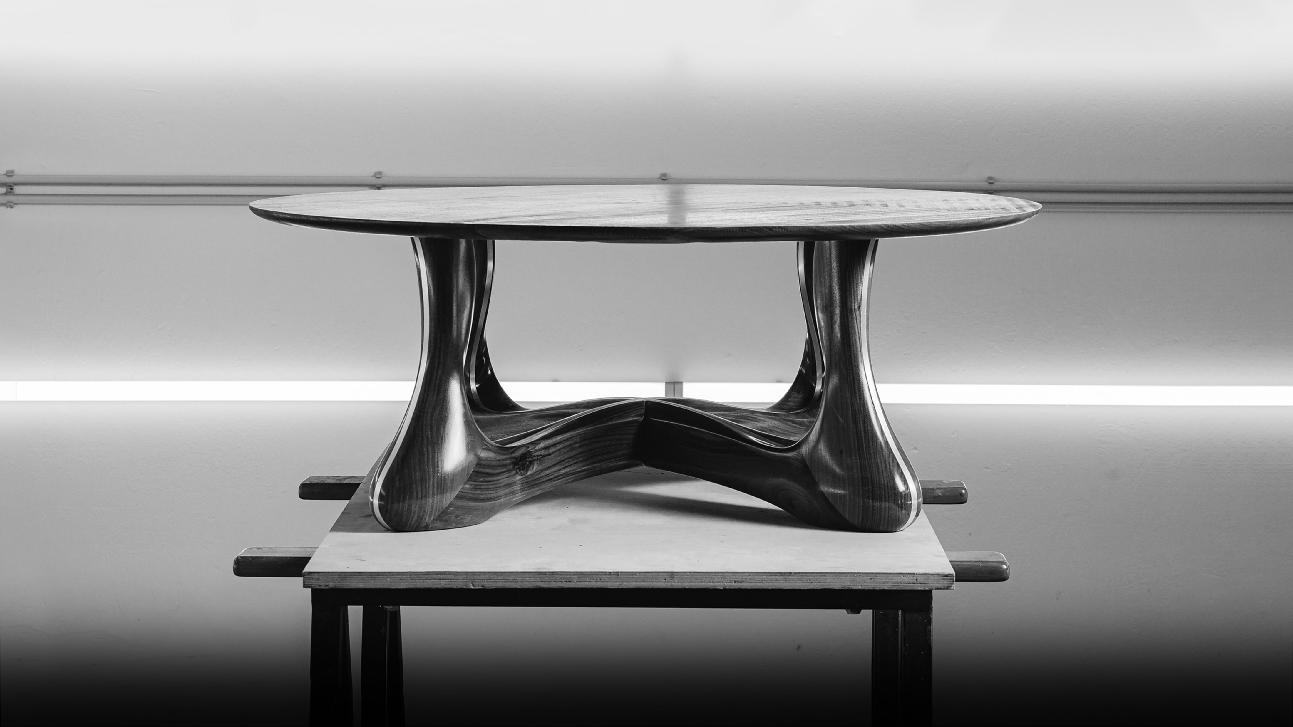table-arion-landscape-bg-hq